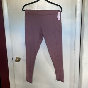 NWT Victoria Secret mauve colored studio leggings. Soft. High rise. Pockets. 14